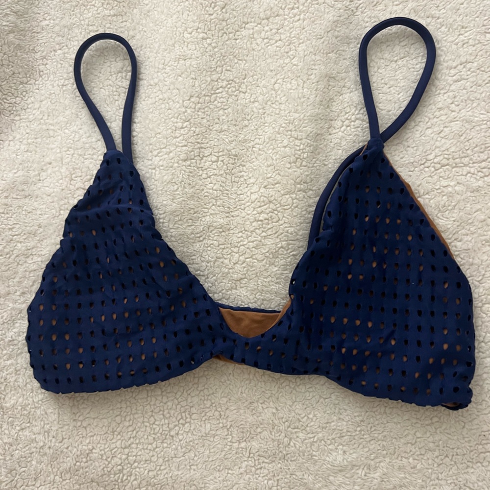 Acacia Swim suit top (size medium)